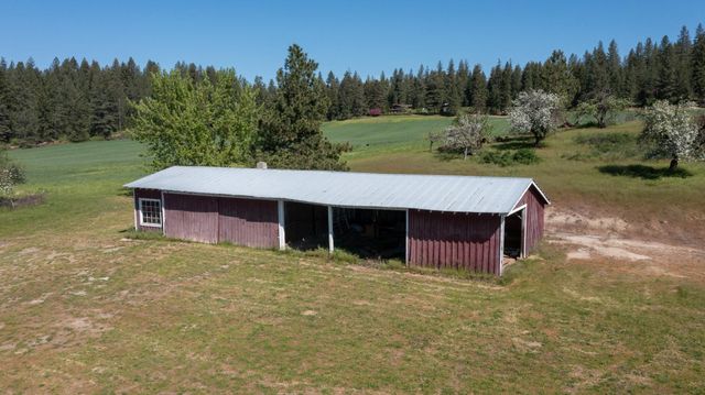 4881 A Carr Rd, Clayton, WA 99110