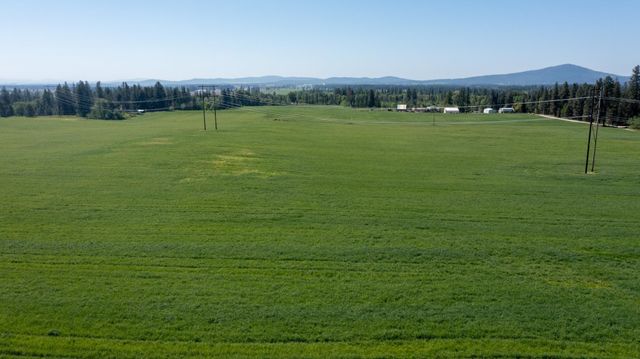4881 A Carr Rd, Clayton, WA 99110