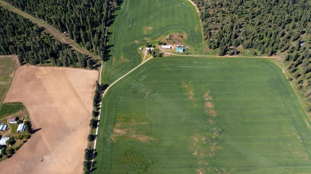 4881 A Carr Rd, Clayton, WA 99110