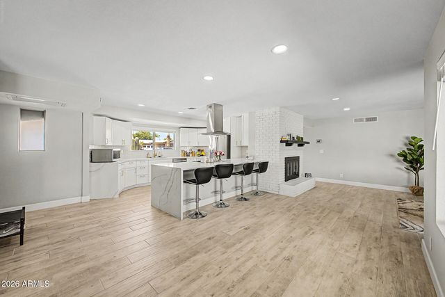 2019 E FOUNTAIN Street, Mesa, AZ 85213