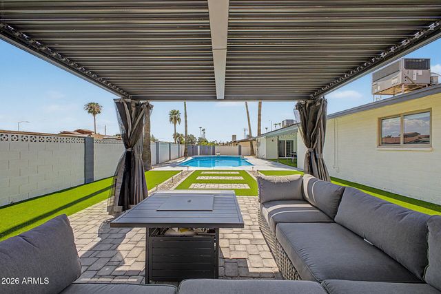 2019 E FOUNTAIN Street, Mesa, AZ 85213