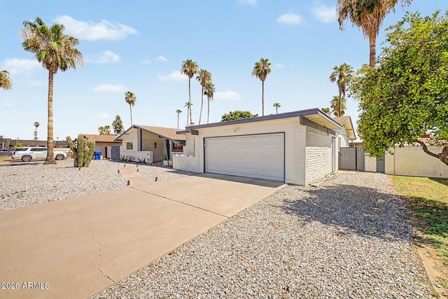 2019 E FOUNTAIN Street, Mesa, AZ 85213