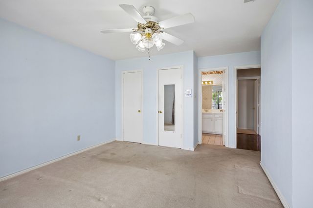 140 Pin Oak Drive, Mabank, TX 75156