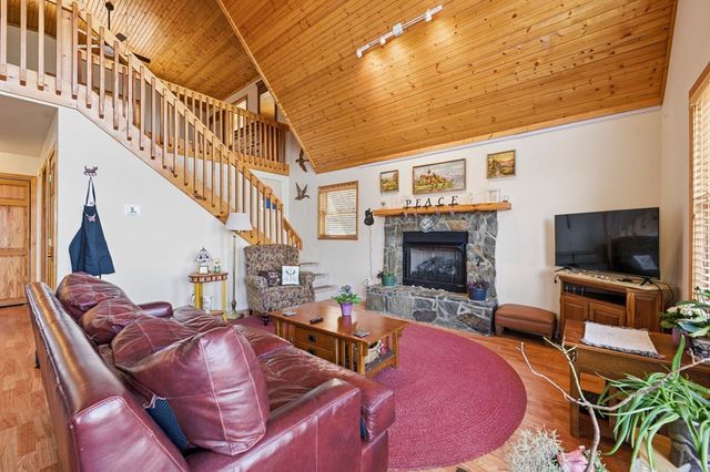 729 Canterbury Road, Murphy, NC 28906