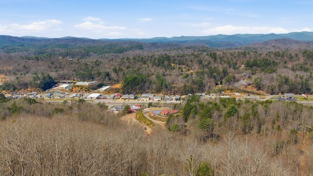 729 Canterbury Road, Murphy, NC 28906