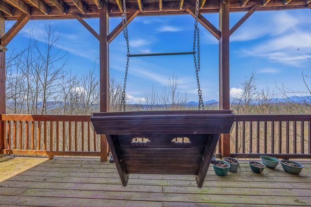 729 Canterbury Road, Murphy, NC 28906