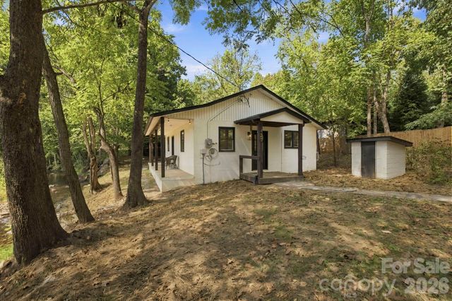 423 Reems Creek Road, Weaverville, NC 28787
