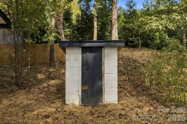 423 Reems Creek Road, Weaverville, NC 28787