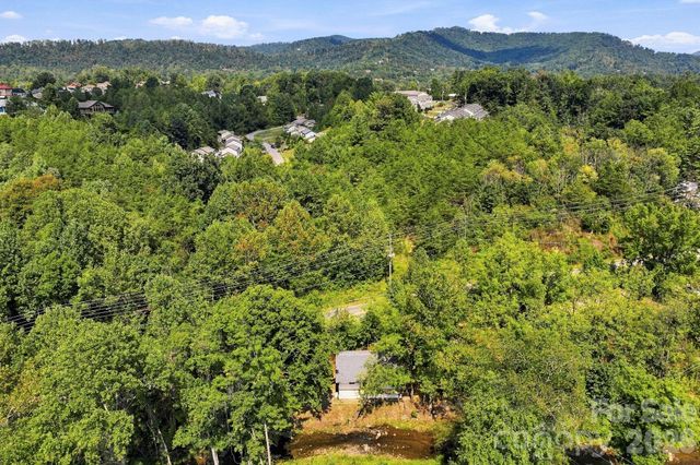 423 Reems Creek Road, Weaverville, NC 28787