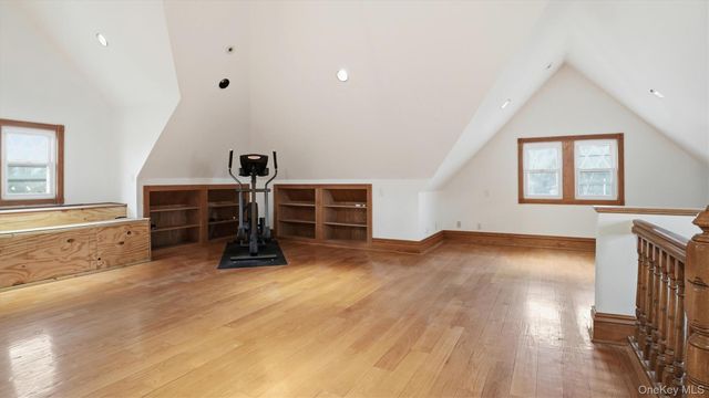 40 Meadow Street, Garden City, NY 11530