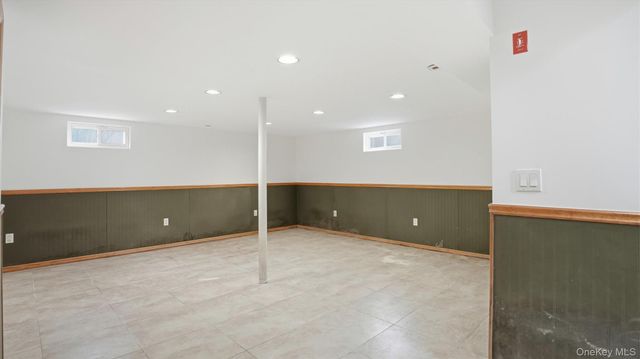 40 Meadow Street, Garden City, NY 11530