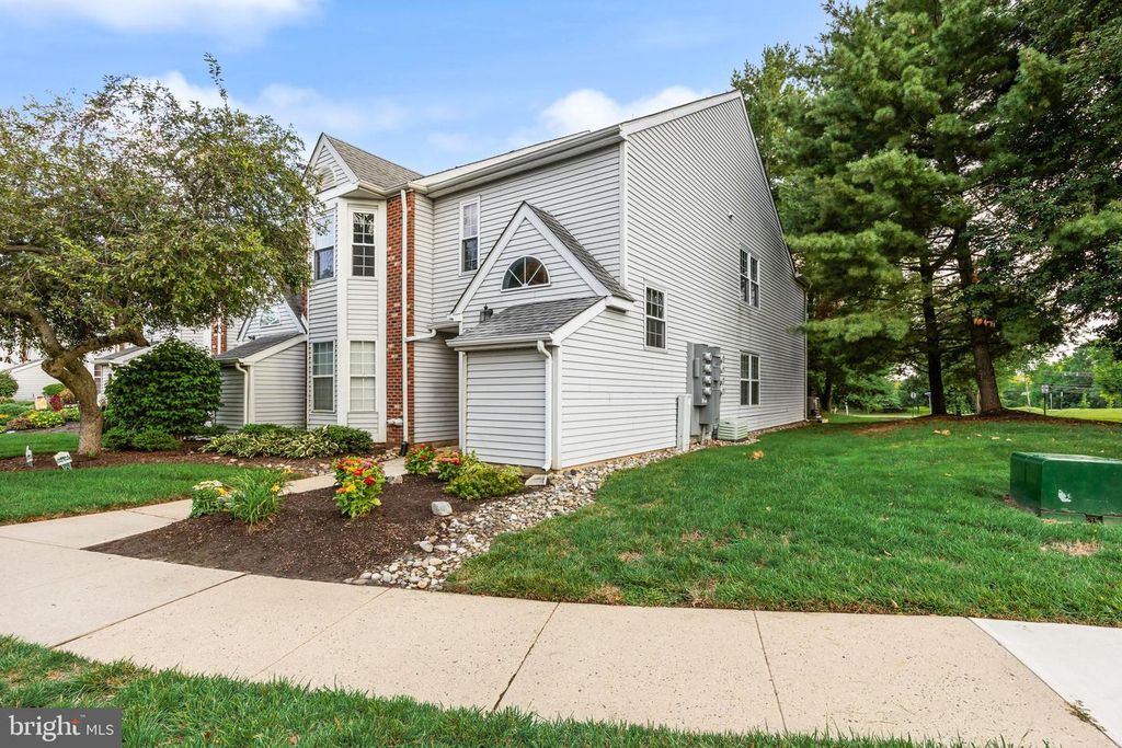 2 PINEWOOD DR, HAMILTON, NJ 08690 — photo 2