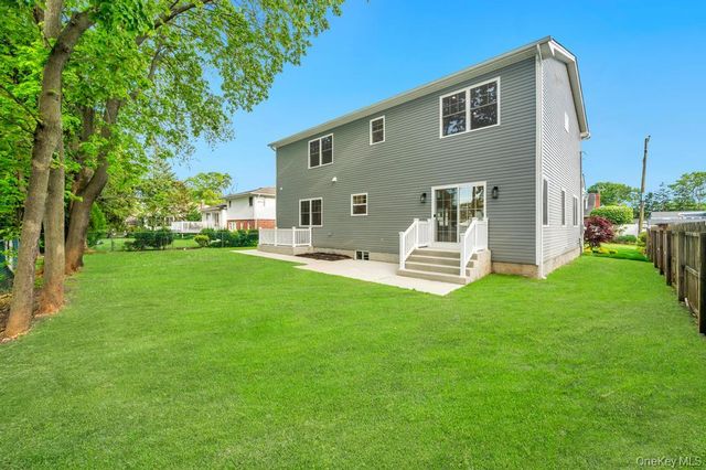 124 North Drive, Massapequa, NY 11758