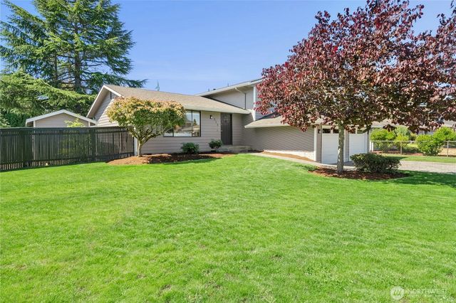 818 91st Place SE, Everett, WA 98208