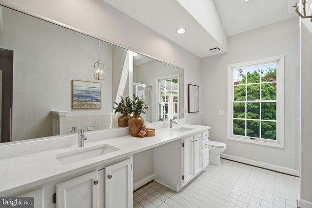 905 MCLENDON DR, Frederick, MD 21702
