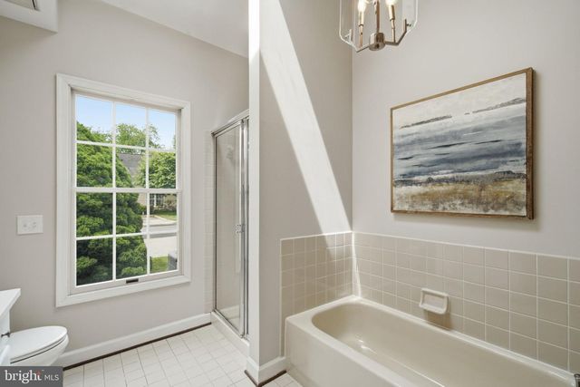 905 MCLENDON DR, Frederick, MD 21702
