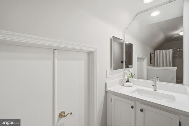 905 MCLENDON DR, Frederick, MD 21702