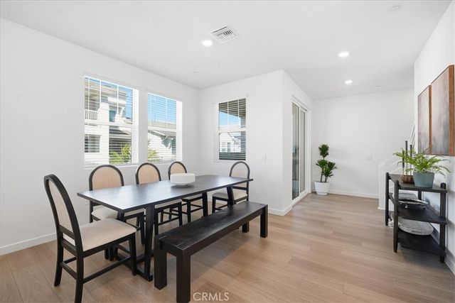 2392 Haley Point Drive 104, Ventura, CA 93003