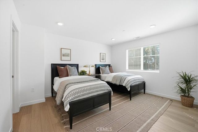 2392 Haley Point Drive 104, Ventura, CA 93003