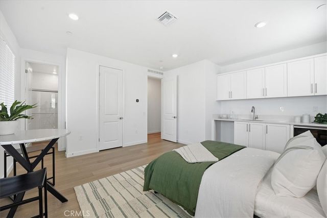 2392 Haley Point Drive 104, Ventura, CA 93003