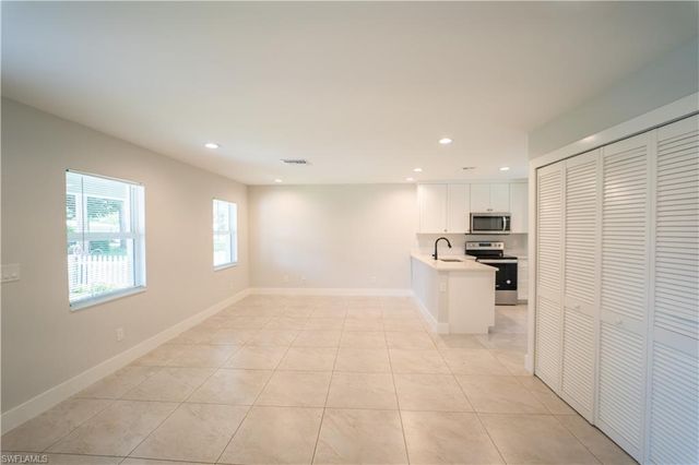 27304 Dortch AVE 304, Bonita Springs, FL 34135