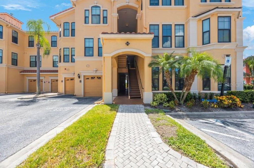 2739 VIA CAPRI 1033, Clearwater, FL 33764