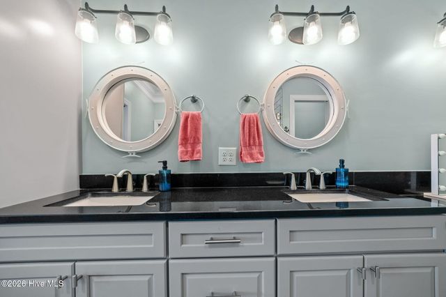 30 E North Shore Lane, Arapahoe, NC 28510