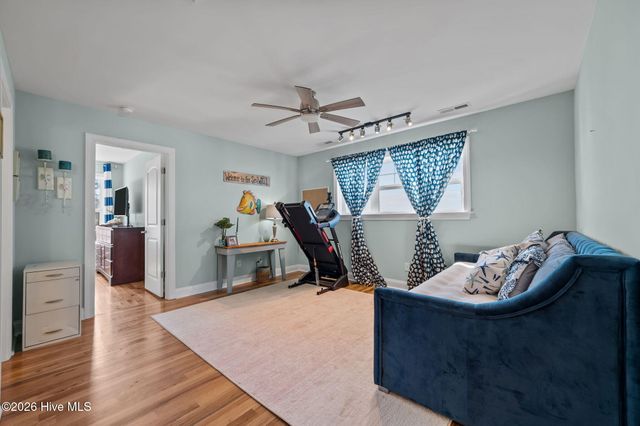 30 E North Shore Lane, Arapahoe, NC 28510