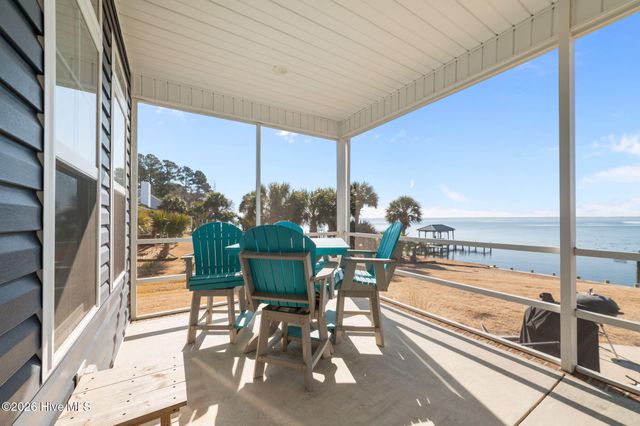 30 E North Shore Lane, Arapahoe, NC 28510