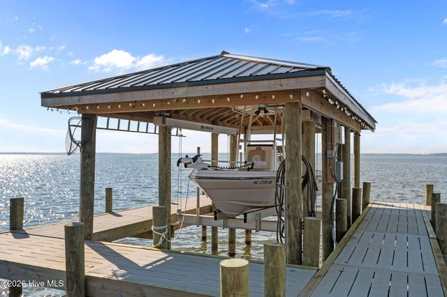 30 E North Shore Lane, Arapahoe, NC 28510