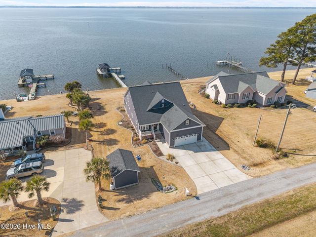 30 E North Shore Lane, Arapahoe, NC 28510