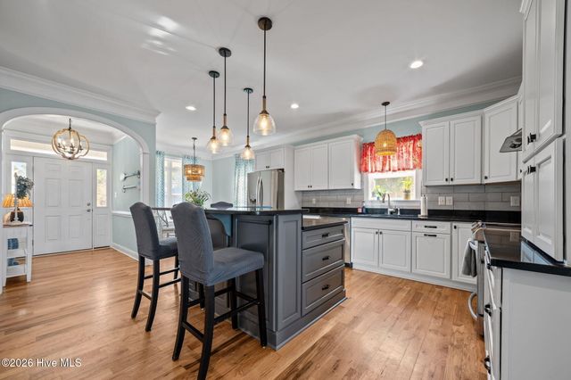 30 E North Shore Lane, Arapahoe, NC 28510