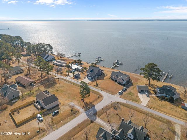 30 E North Shore Lane, Arapahoe, NC 28510