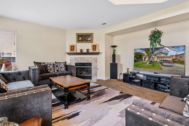 2547 Spencer Ln, Tracy, CA 95377