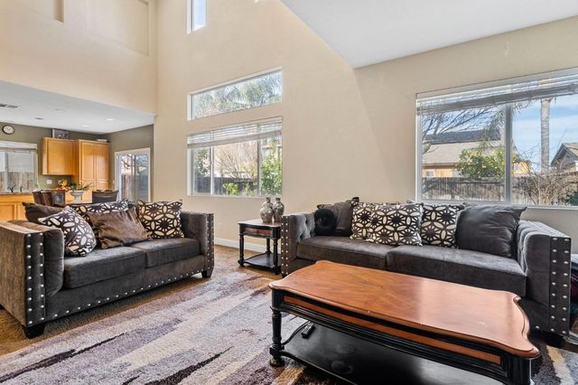 2547 Spencer Ln, Tracy, CA 95377