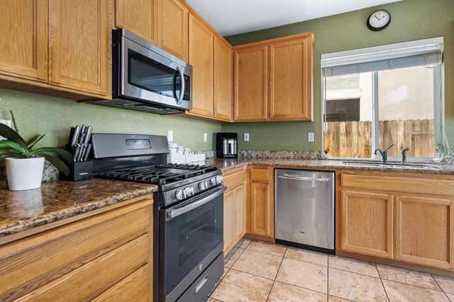 2547 Spencer Ln, Tracy, CA 95377