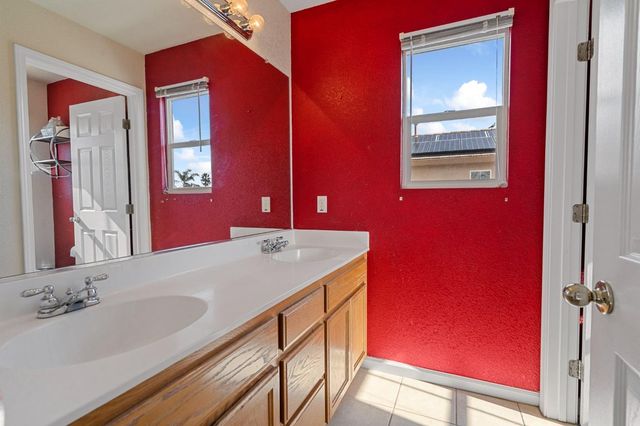 2547 Spencer Ln, Tracy, CA 95377