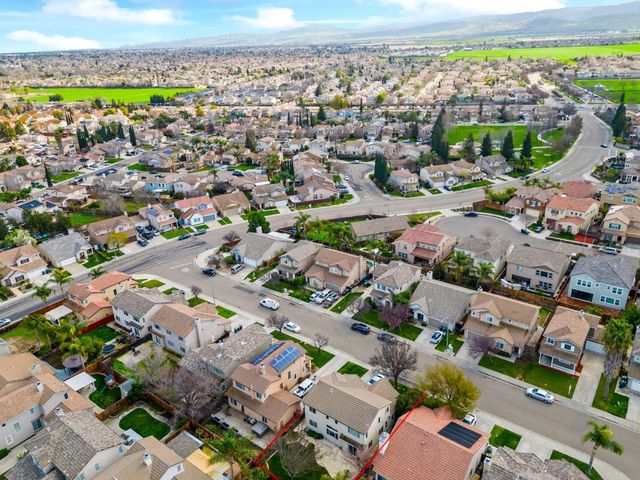 2547 Spencer Ln, Tracy, CA 95377