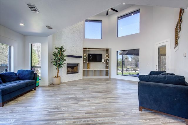 625 Country Oaks, Greenville, TX 75401