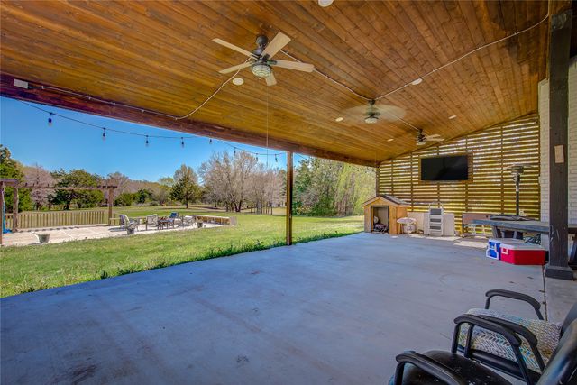 625 Country Oaks, Greenville, TX 75401