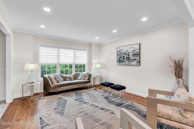 7 Dune Court, Lakewood, NJ 08701