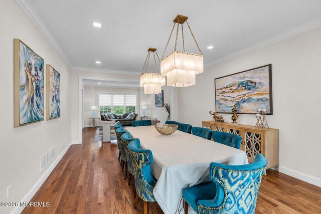 7 Dune Court, Lakewood, NJ 08701