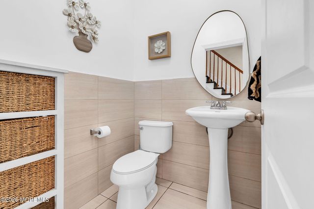 7 Dune Court, Lakewood, NJ 08701
