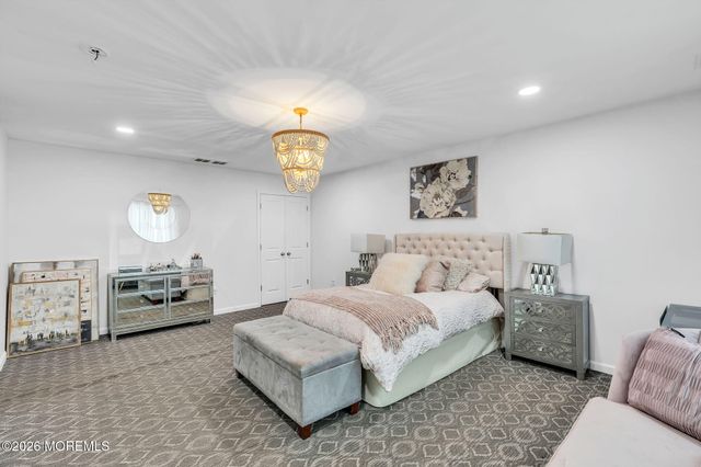 7 Dune Court, Lakewood, NJ 08701