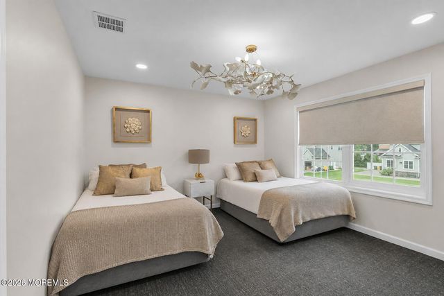 7 Dune Court, Lakewood, NJ 08701