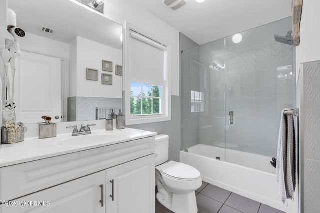 7 Dune Court, Lakewood, NJ 08701