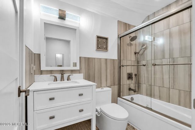 7 Dune Court, Lakewood, NJ 08701