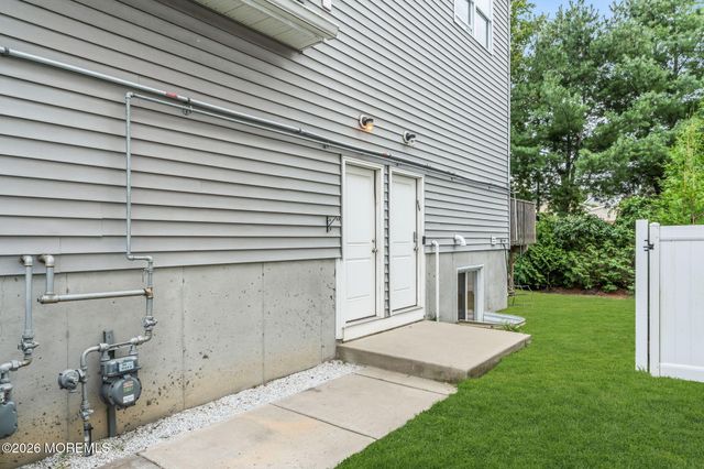7 Dune Court, Lakewood, NJ 08701
