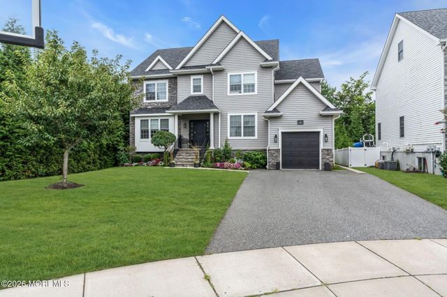 7 Dune Court, Lakewood, NJ 08701