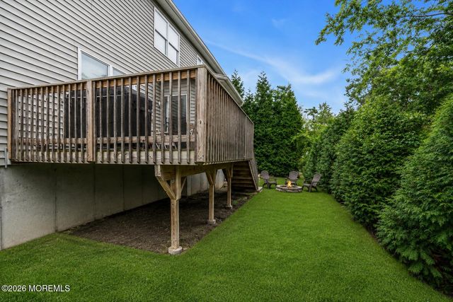 7 Dune Court, Lakewood, NJ 08701